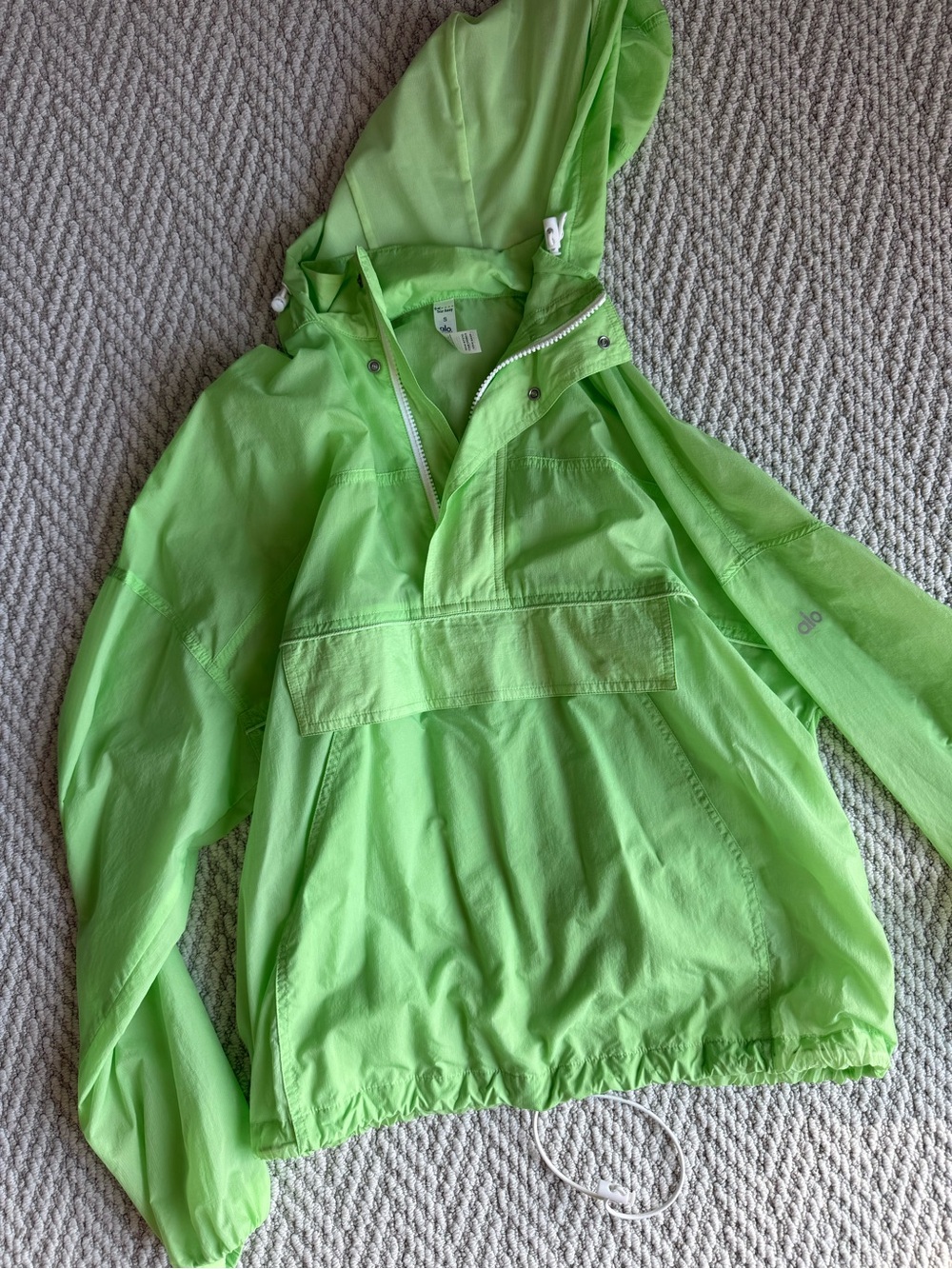 ALO Yoga Neon Lime Hooded Anorak Pullover Jacket
